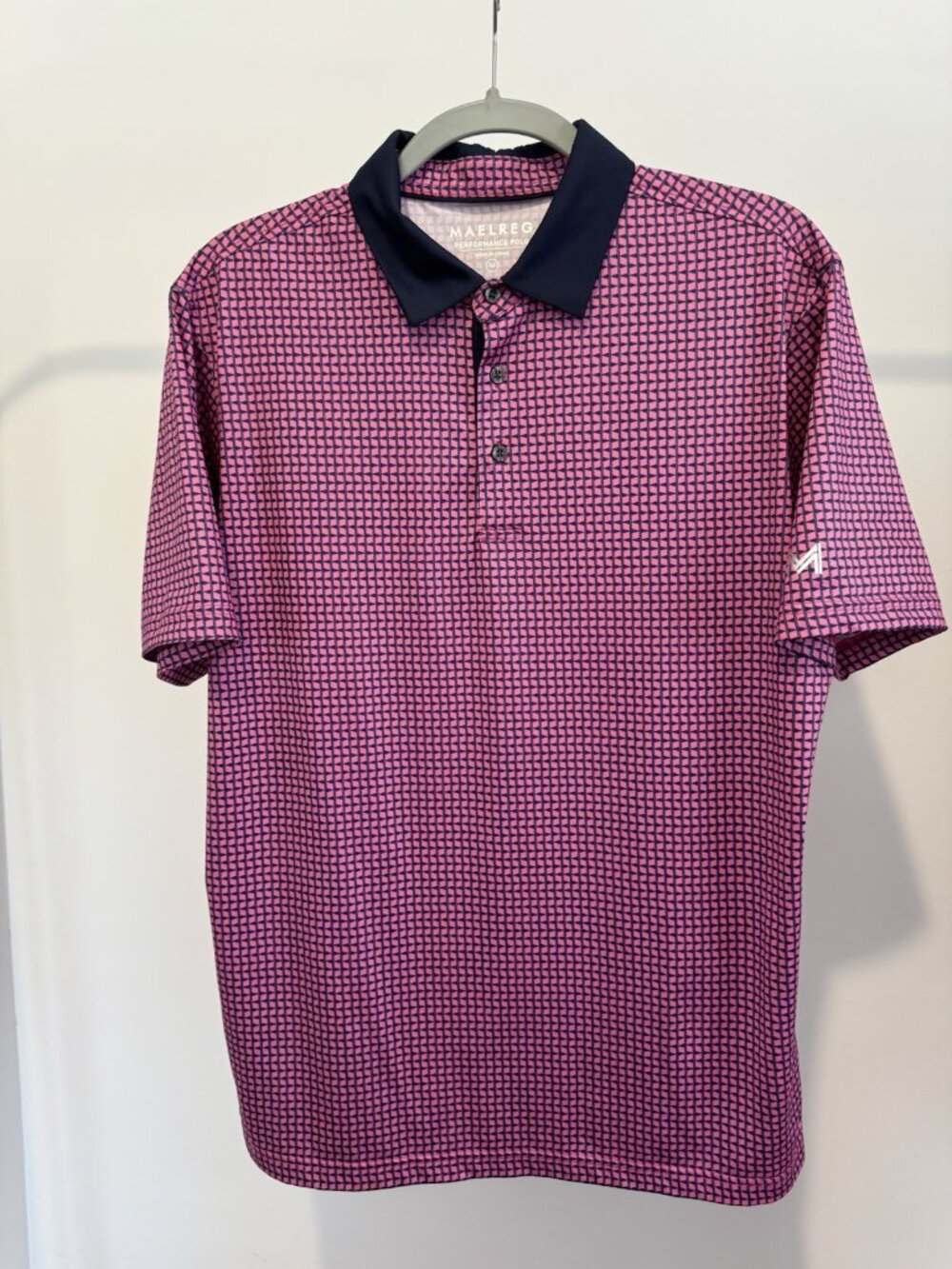 Maelreg Golf Polo Men's Medium Pink Navy Geometric Print Stretch